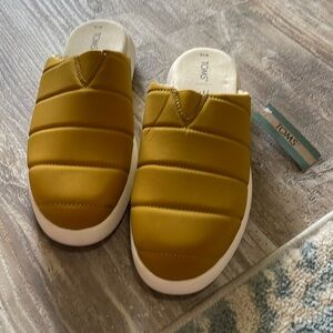 Tom’s Alpargata Mallow Mule New